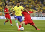 开云体育中国-巴西球员在比赛中打入制胜球