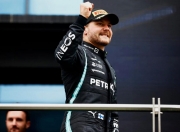 开云平台-哈斯车队逆转梅赛德斯，佩雷兹点燃赛场