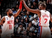 开云-火箭横扫马刺，欧文扛起全队