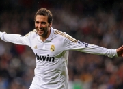 开云体育登录-当盾与矛同时进化—从卡马文加的统治力到拜仁的防守锁链，看现代足球的胜负边际