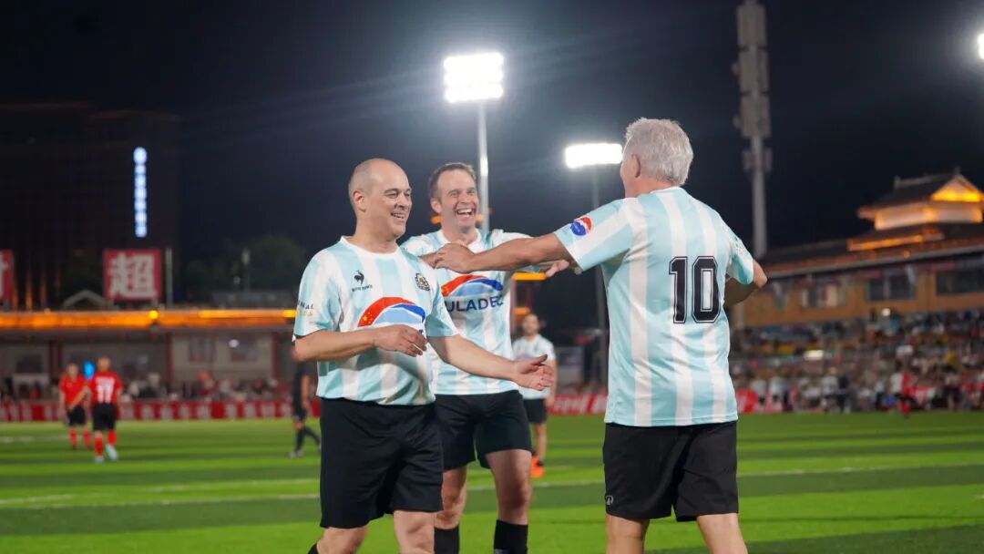 阿根廷超级杯冠军之争,焦点瞩目 阿根廷超级杯冠军之争,焦点瞩目