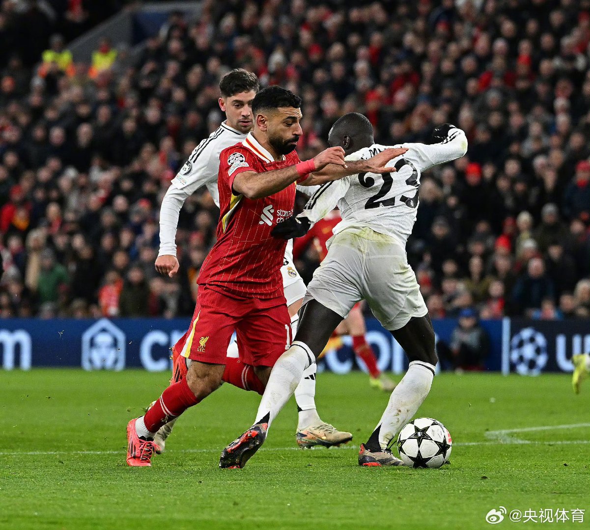 利物浦击败巴萨,晋级世界杯 利物浦击败巴萨,晋级世界杯