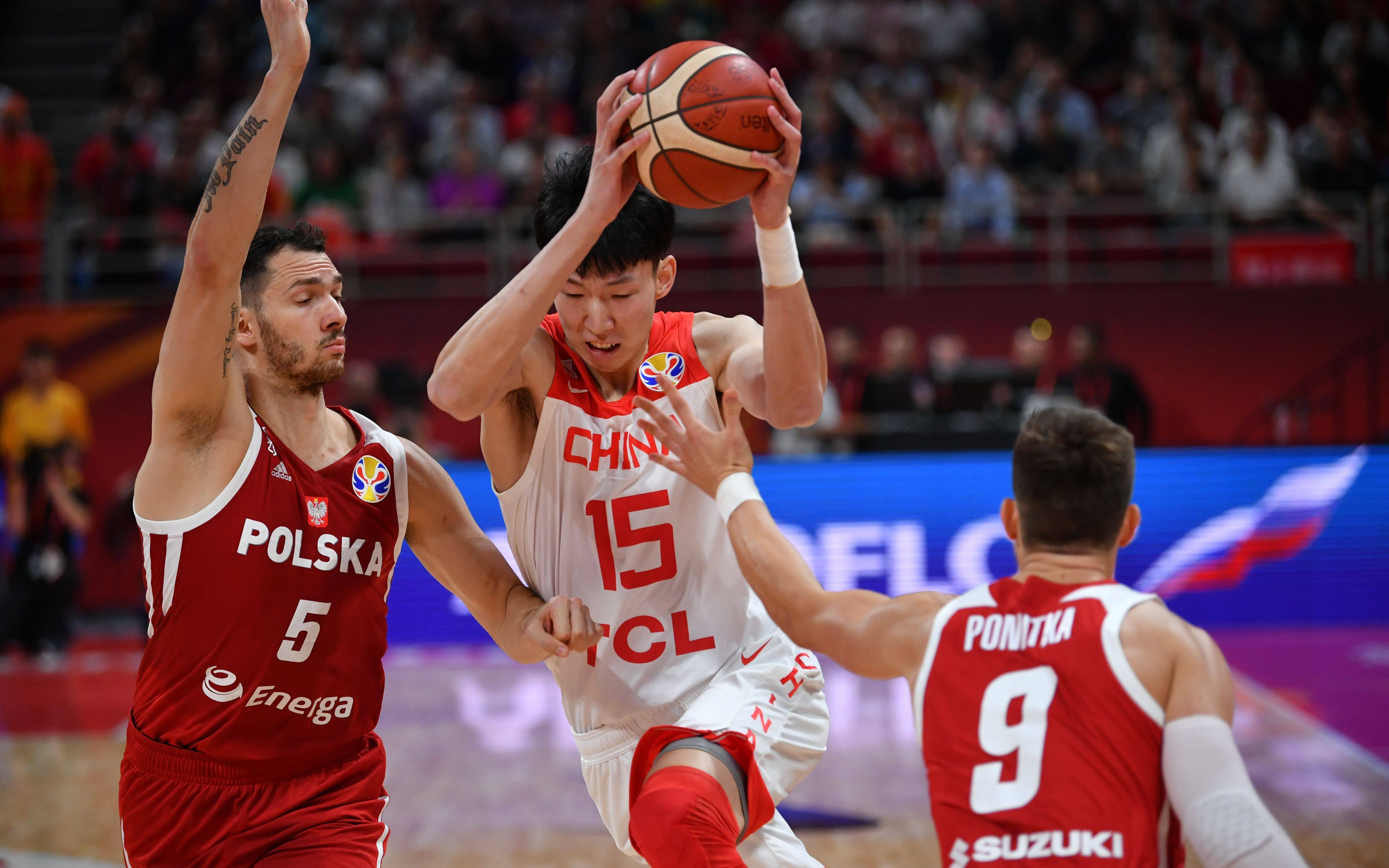 深圳队翻盘广东队,周琦点燃赛场 深圳队翻盘广东队,周琦点燃赛场