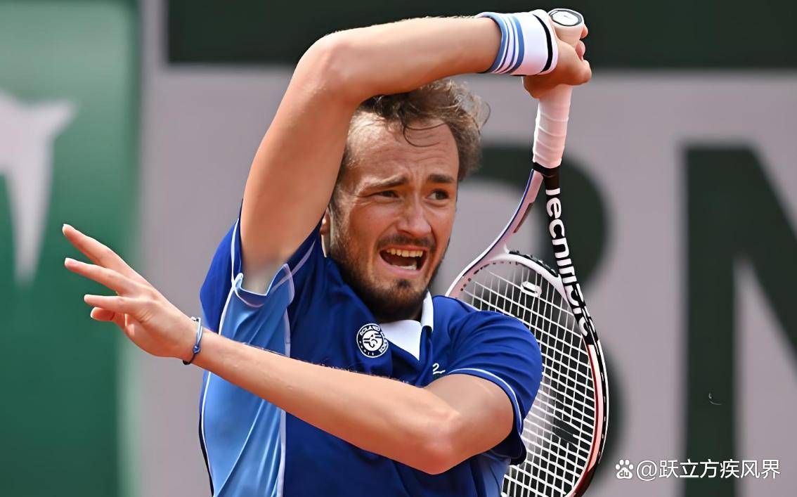 关于美网轻取法网,梅德韦杰夫惊艳四座的信息 关于美网轻取法网,梅德韦杰夫惊艳四座的信息