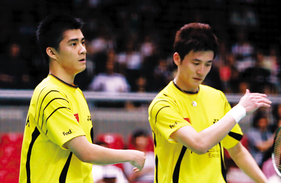 丹麦队力克韩国队，黄鸭组合高光表现