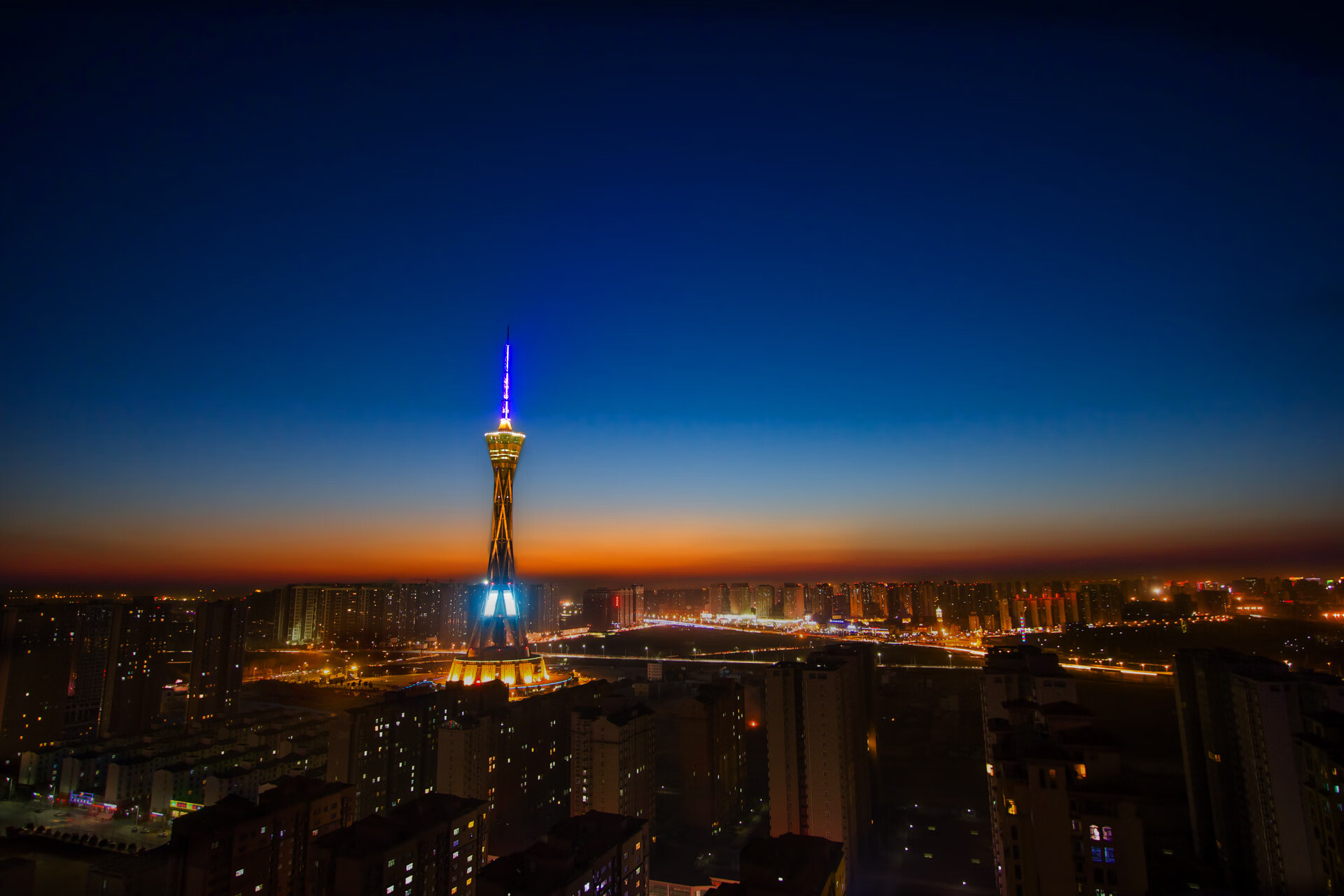 北极光闪耀北美,厄德高在美加墨世界杯之夜写下北欧史诗