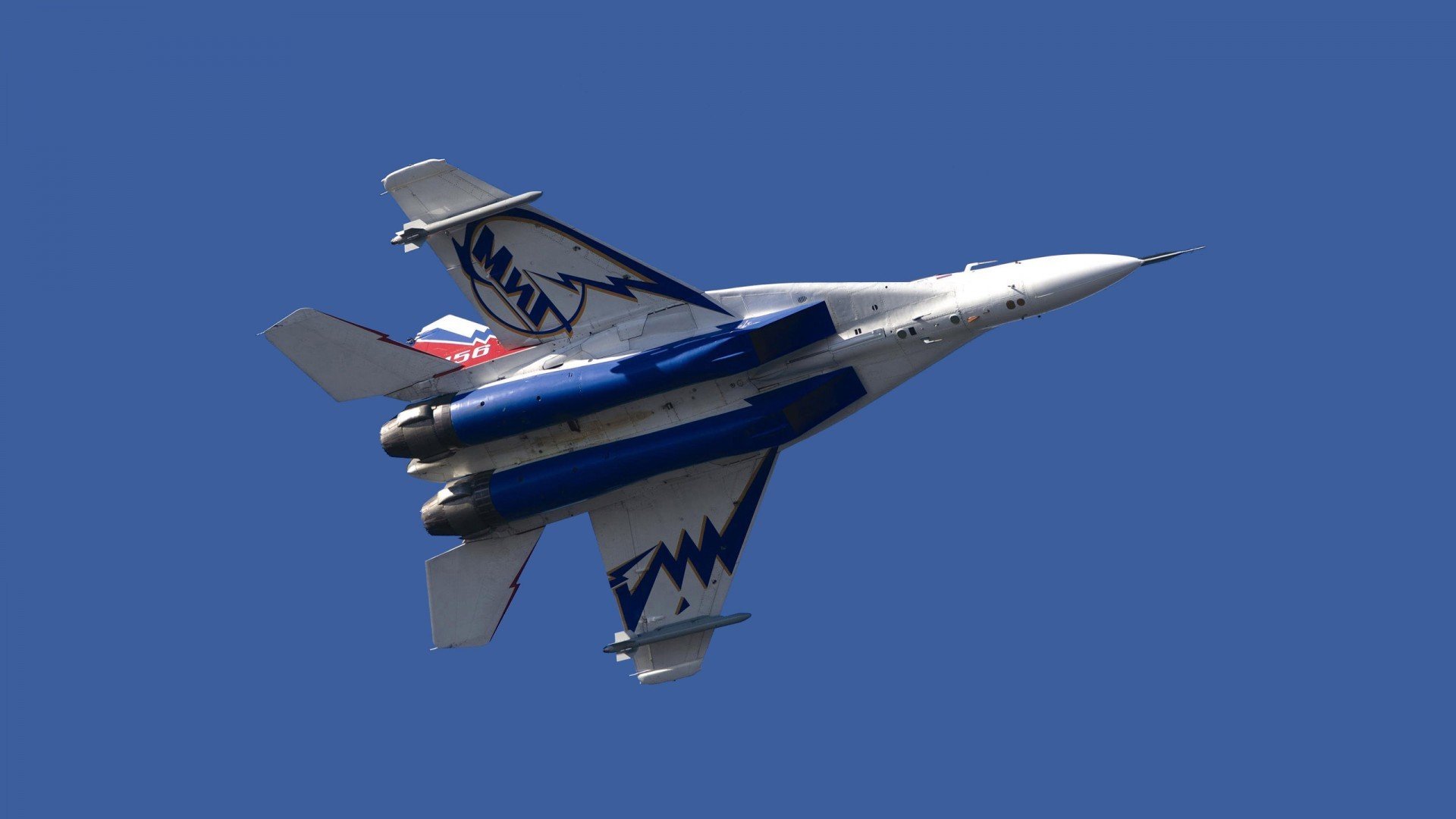 绝境独舞，马丁内利个人秀导演巴萨压哨逆转